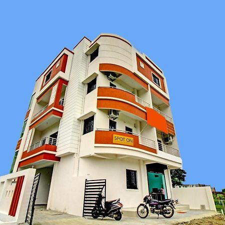 Oyo Vrindavan Inn Nagpur Ngoại thất bức ảnh